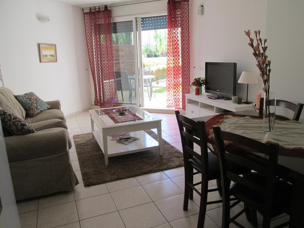 Michelle Suites Herzelia Pituach Δωμάτιο φωτογραφία