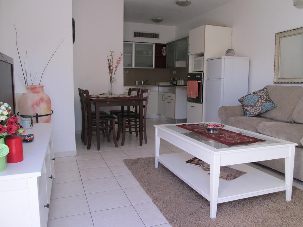 Michelle Suites Herzelia Pituach Δωμάτιο φωτογραφία